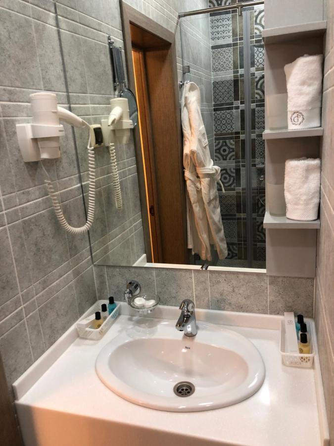 Grace Point Hotel Астана Стая снимка