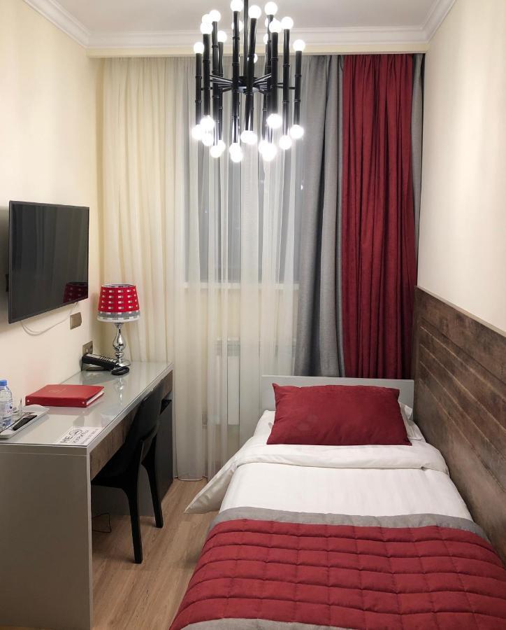 Grace Point Hotel Астана Стая снимка