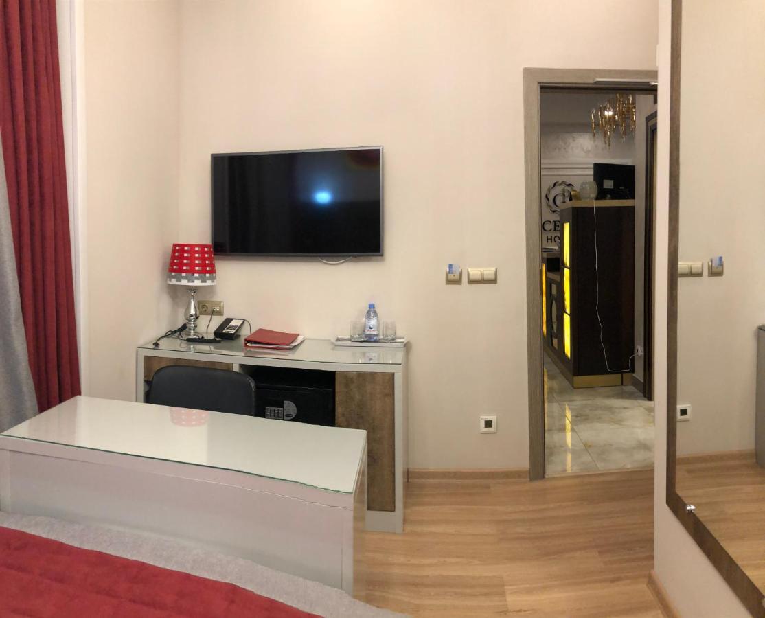 Grace Point Hotel Астана Стая снимка