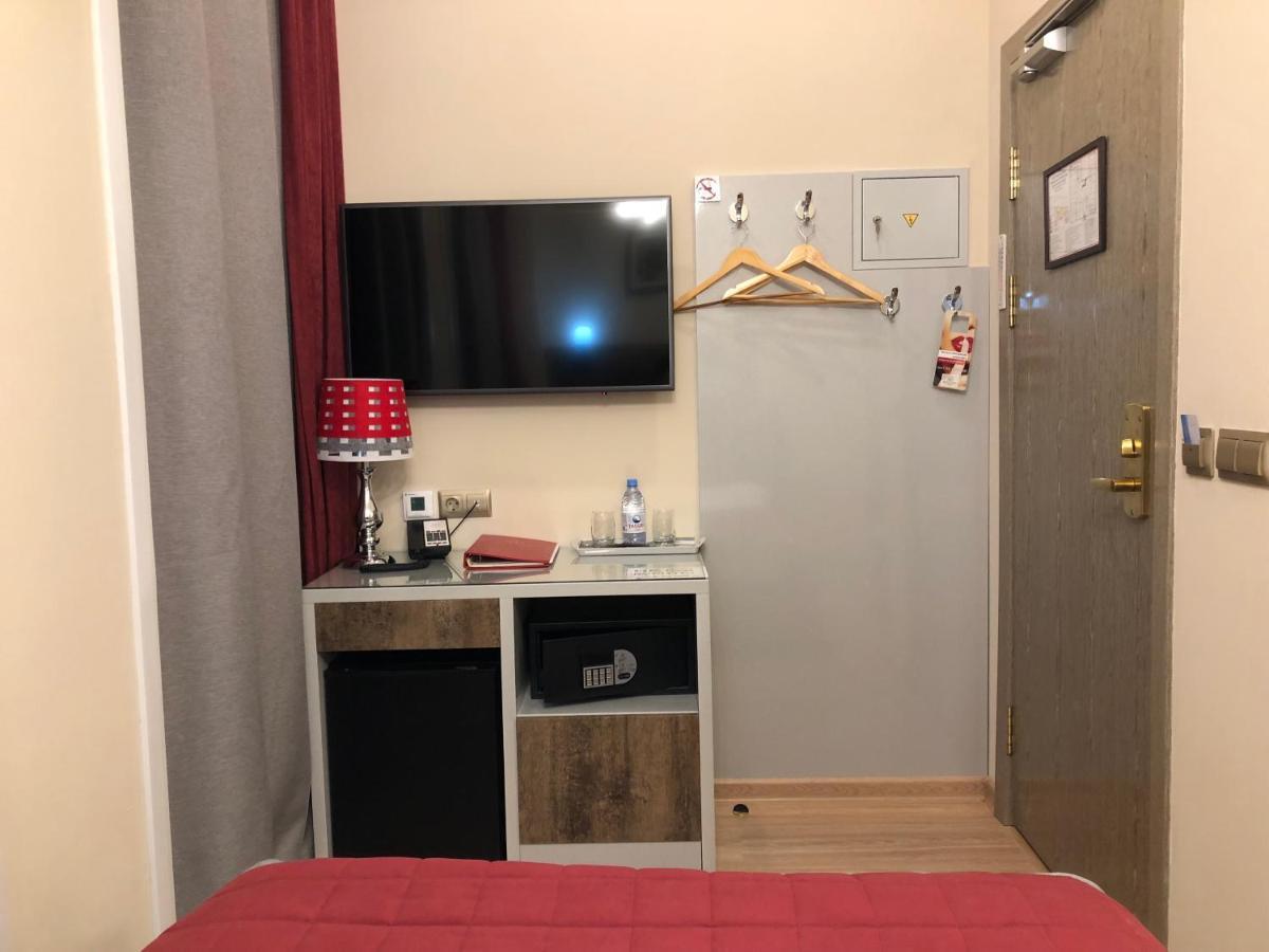 Grace Point Hotel Астана Стая снимка